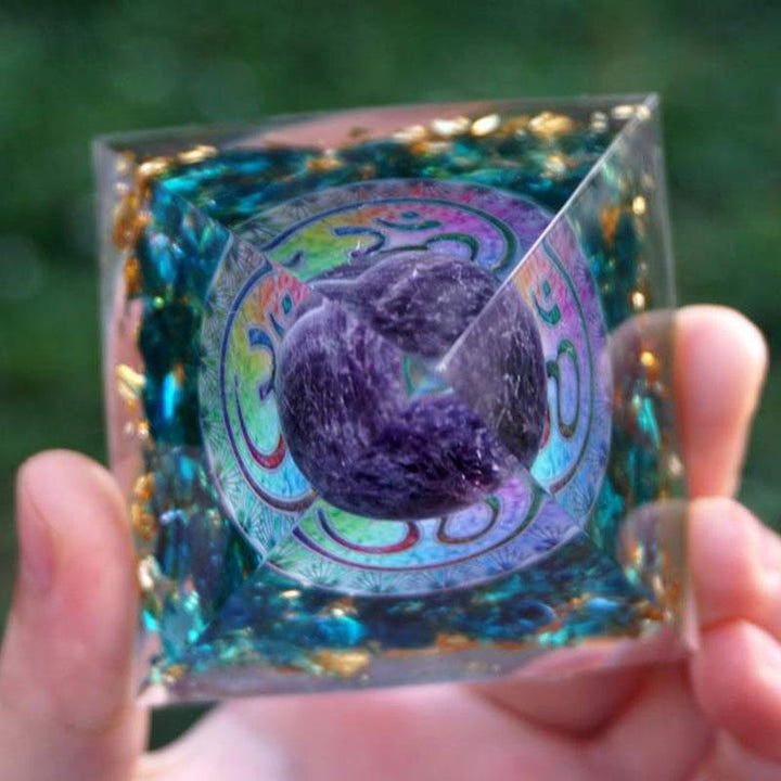 Amethyst Orgonite Pyramid – Purification & EMF Protection