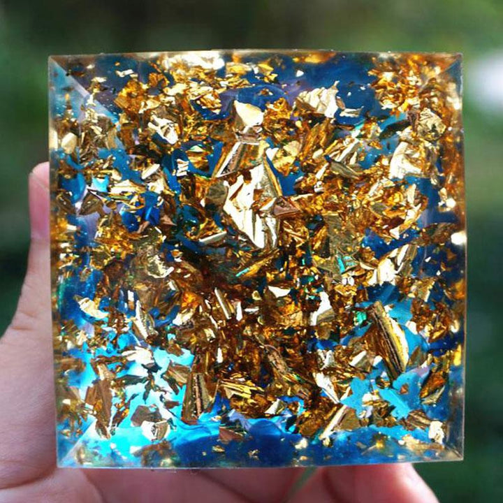 Amethyst Orgonite Pyramid – Purification & EMF Protection