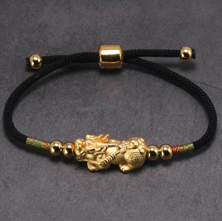 Feng Shui Piyao Wealth Bracelet – Red/Black String